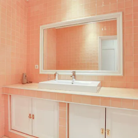 Apartment M113-madalena Luxury Central